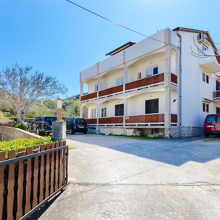 Apartments Luka Supetarska Draga Exteriér fotografie